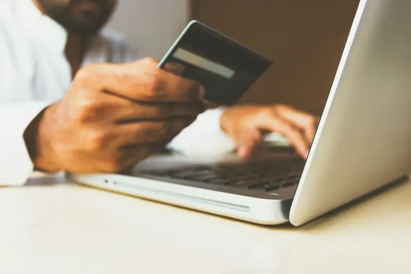 E-Ticarette Sepeti Terk Oranını Düşüren ve Satışları %45 Artıran 7 UX ve Hız Stratejisi - İo Medya Detaylı Rehber Makalesi